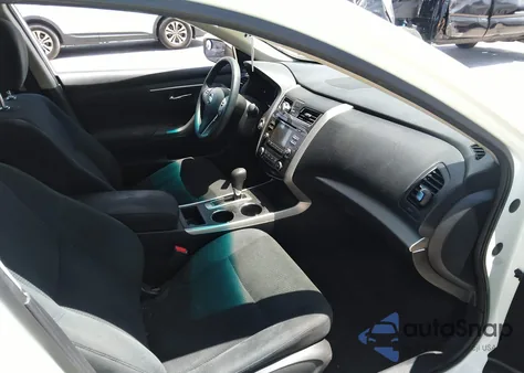 2015 Nissan Altima 2.5 S из США, поврежденный, VIN 1N4AL3AP3FN307947